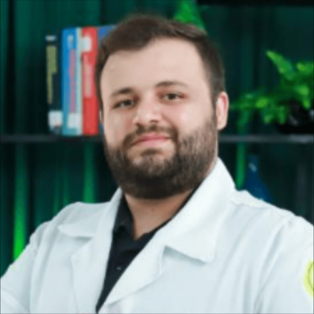 Prof. Esp. Samuel Soares Santana